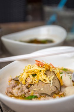 Tay gıda baharatlı Noodle, seçici odak, Hdr