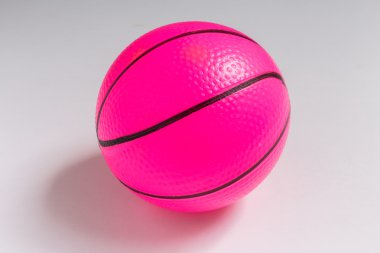 Beyaz arka plan üzerinde izole topu