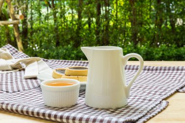 Tanımlama bilgileri ve sıcak çay bahçesinde