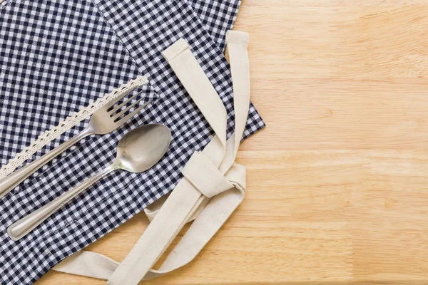 Colher e garfo na mesa / colher e garfo no fundo da mesa — Fotografia de Stock