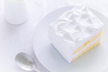 Çay molası için aperatif / Snack için çay / meze beyaz arka plan üzerinde çay için