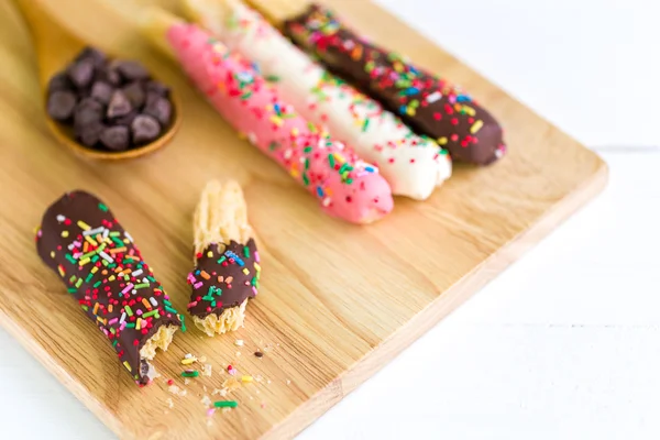 Snack for Coffee Break / Snack / Snack for Coffee Break on Wooden Plate — Stock Photo, Image