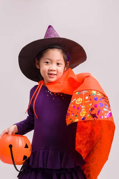 Kid in Witch Costume on White / Kid in Witch Costume / Kid in Witch Costume, Studio Shot — Stock Photo, Image