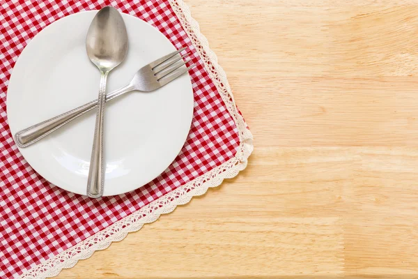 Empty Plate on Table / Empty Plate on Table Background — Stock Photo, Image