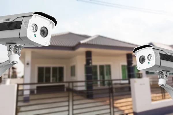 CCTV Home câmera de segurança operando em casa . — Fotografia de Stock
