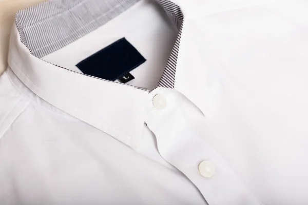 Nahaufnahme Kragen weißes Business-Hemd. formales Hemd — Stockfoto
