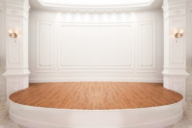 Ahşap zemin ile konser salonu aşaması.