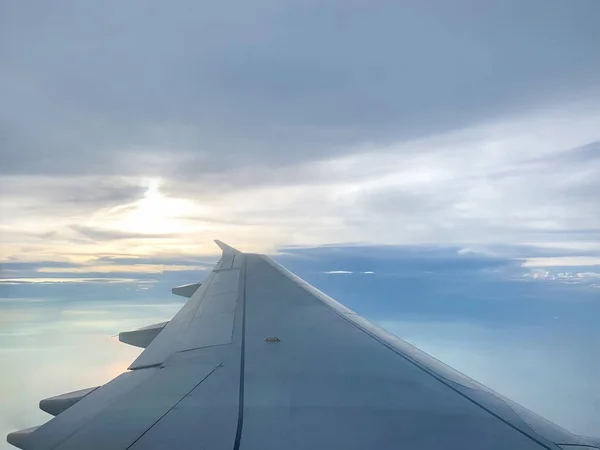 Wing Airplane Flying Evening — Stock Photo, Image