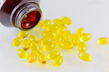 Yağ vitamin jel kapsül omega 3.