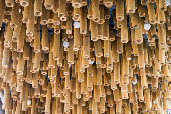 Planta de madera de bambú en textura de fondo de techo . — Foto de Stock