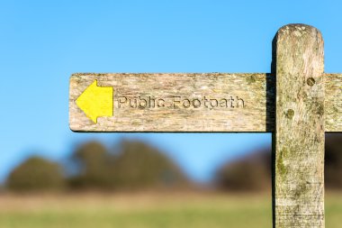 Ahşap işaret noktaları için genel bir patika