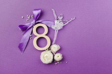 8 Mart Kadınlar Günü için tebrik kartı. Modaya uygun bir arka plan. 8 Mart ve kadınlar günü konsepti