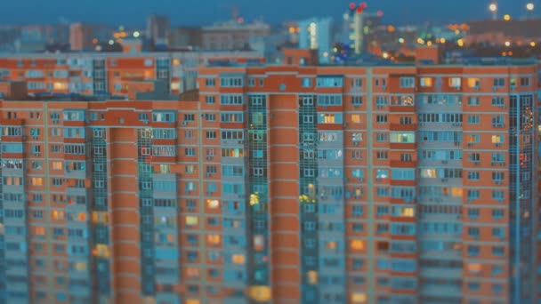 Tilt-Shift widok na światła miasta nocą — Wideo stockowe