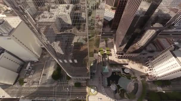 Luchtfoto. Weids uitzicht van landschap rond Downtown Los Angeles. Californië — Stockvideo