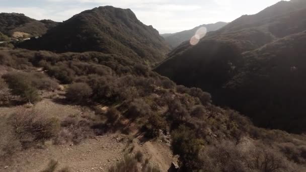 Aerial wide view of the mountains. Flying over Maliby Hills. — Stock Video