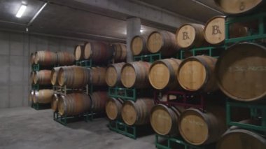 Steadicam varil bir mahzeni şarap