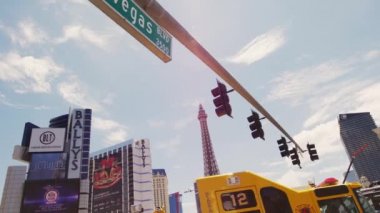 Steadicam Las Vegas işareti. Eyfel Kulesi