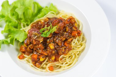 Domates soslu spagetti..