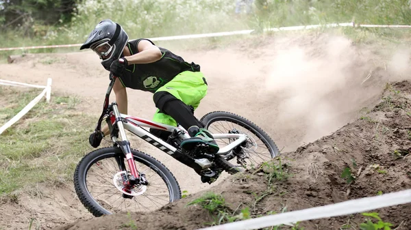 Timón extrema fotos de imágenes de Timón extrema sin royalties | Depositphotos