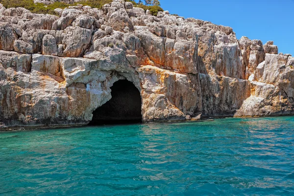 Sea cave at the coast of Turkey — Stock Photo, Image