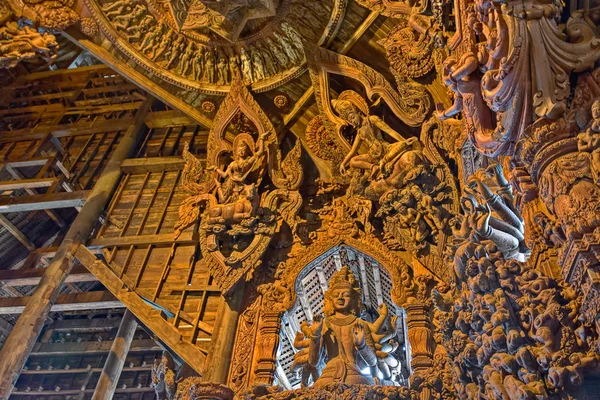 Дерев'яна скульптура Святилище Істини — стокове фото