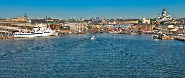 Südliche Hafenküste von Helsinki — Stockfoto