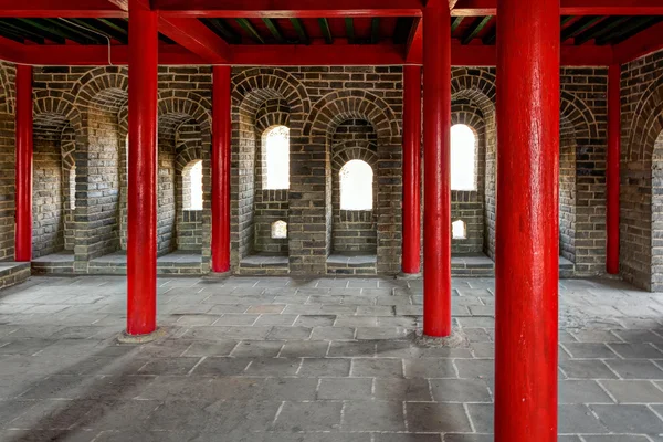 Interior de la torre de vigilancia en la Gran Muralla de China — Foto de Stock