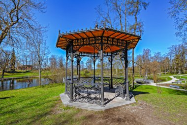 Cesis castle park, Cesis, Letonya bahar