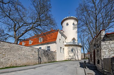 New Castle Cesis, Letonya
