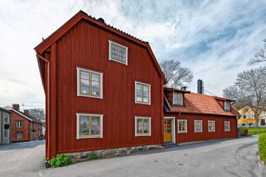 Sigtuna, İsveç'in tarihi merkezinde renkli evleri