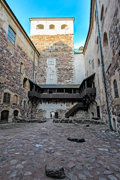 Vnitřní dvůr Turku castle — Stock fotografie