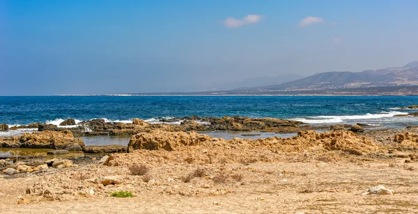 Akdeniz kıyısında deniz manzarası