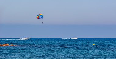 Parasailing su sporları, Kıbrıs