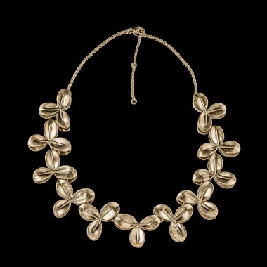 Kolye üzerinde siyah ayna