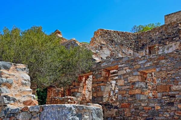 Ruiny w kolonii trędowatych opuszczonych Spinalonga, Crete — Zdjęcie stockowe
