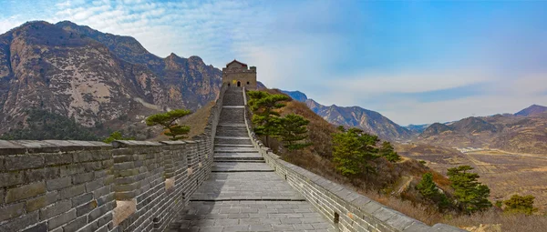 Assista torres na Grande parede da China — Fotografia de Stock