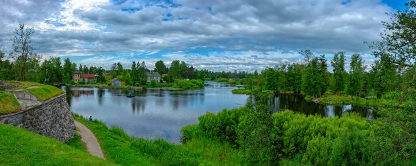 Panorama Delle Rive Del Fiume Vuoksa Assonnato Nella Soleggiata Giornata — Foto Stock