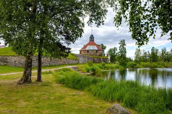 Antika Stenmurarna Och Hörntornet Fästningen Korela Kexholm Vid Vuoksa Älvs — Stockfoto