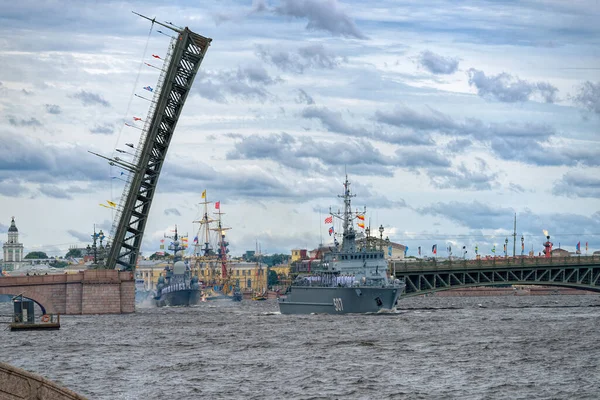 Petersburg Russia Jul 2021 Russian Navy Minesweeper Alexander Obukhov 507 — Stock Photo, Image