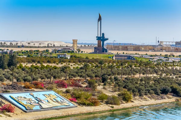 AK47 Mémorial de Bayonet près d'Ismailia, Égypte — Photo