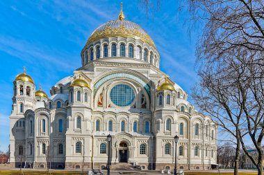 Aziz Nikolaos Kronstadt, Sain yakınındaki Ortodoks deniz Katedrali