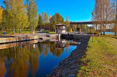 Nehir küçük nakliye kilit