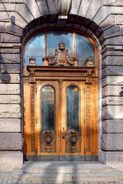 antika kapı