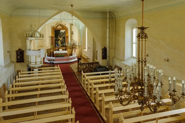 Interieur van de middeleeuwse kerk van Sigulda — Stockfoto