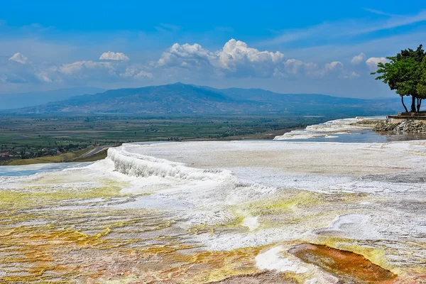 Travertin bazény a terasy v pamukkale, Turecko. — Stock fotografie