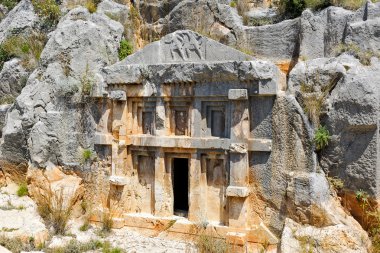 Likya kaya mezarı, Myra Necropolis'e