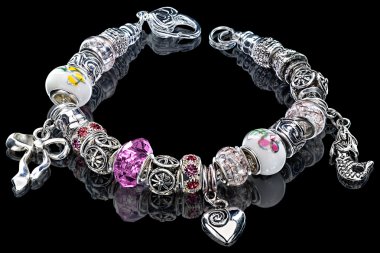 Beads and gems bracelet