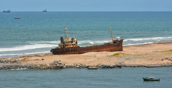 Naufragio en la costa de África — Foto de Stock