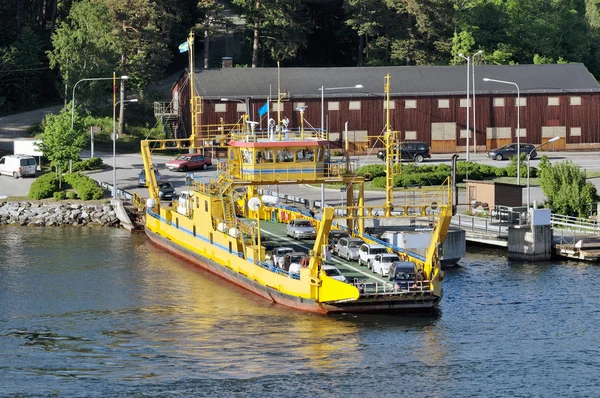 Loading ferry — Stock Photo, Image