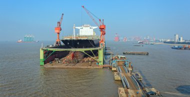 Kargo gemisi bakım yüzer iskele